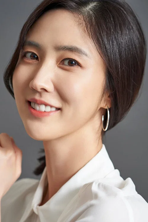 Photo of Lee Soo-kyung