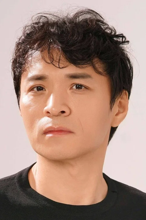 Photo of Jin Yong-uk