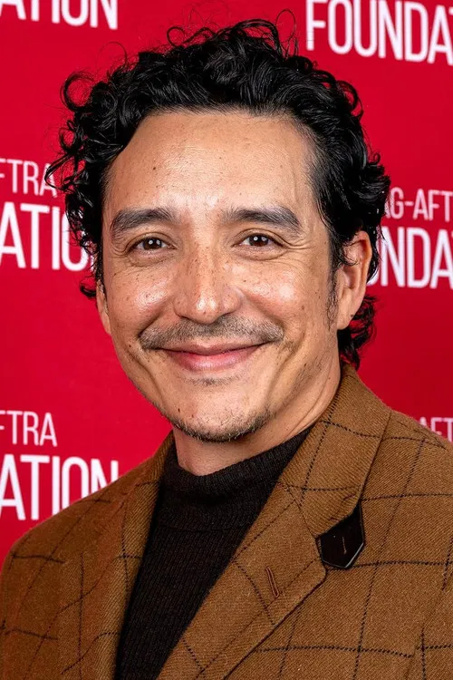 Photo of Gabriel Luna