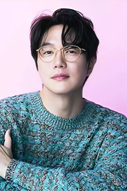 Photo of Sung Si-kyung