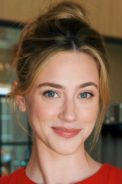 Photo of Lili Reinhart