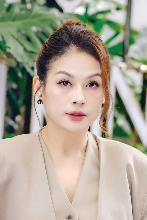 Photo of Khánh Ly
