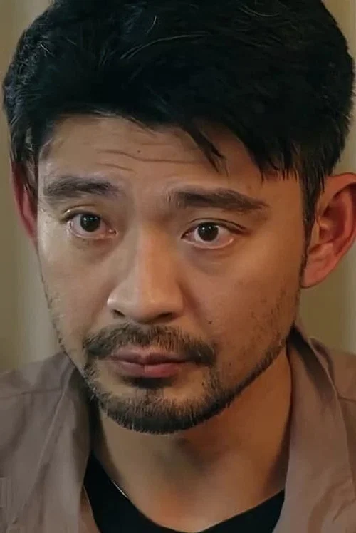 Photo of Chet Hung