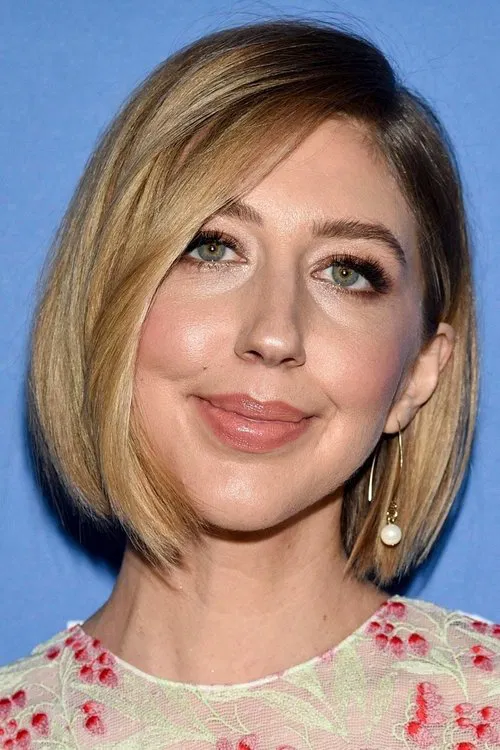Photo of Heidi Gardner