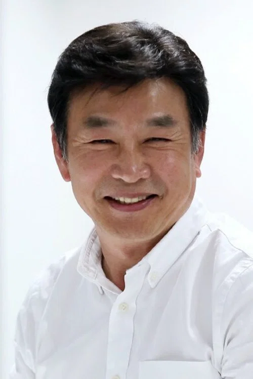 Photo of Kil Yong-woo
