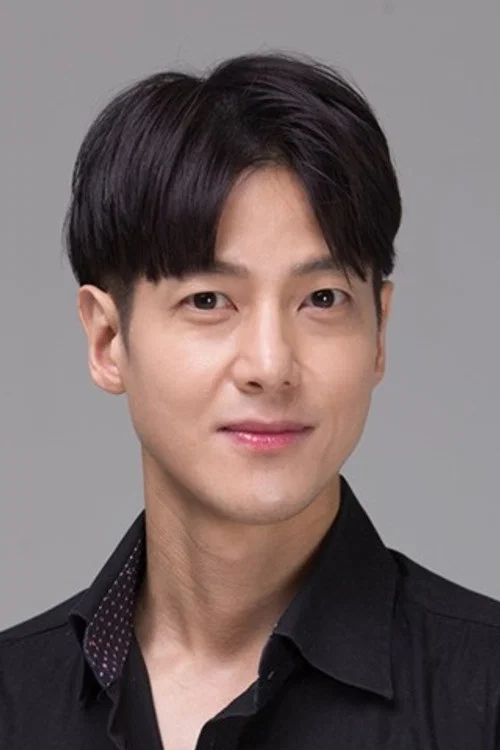 Photo of Jung Min