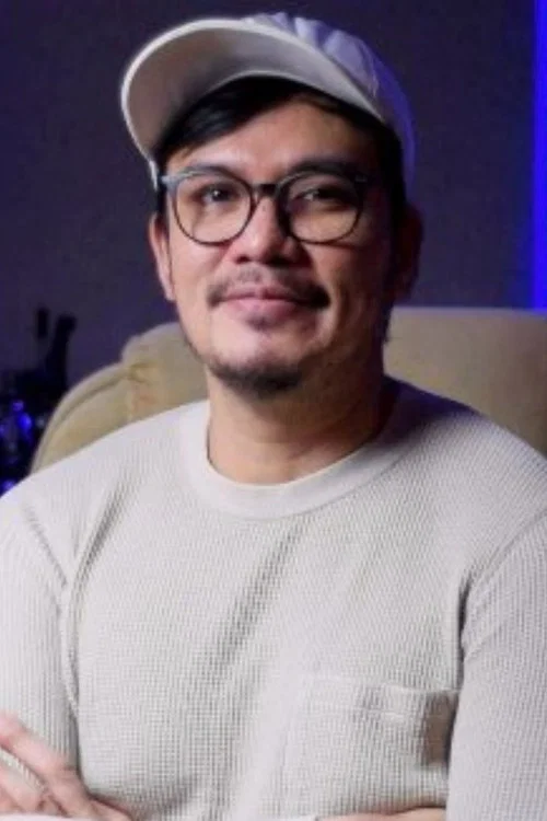 Photo of Paulo Almaden