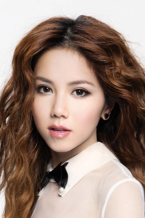Photo of G.E.M.