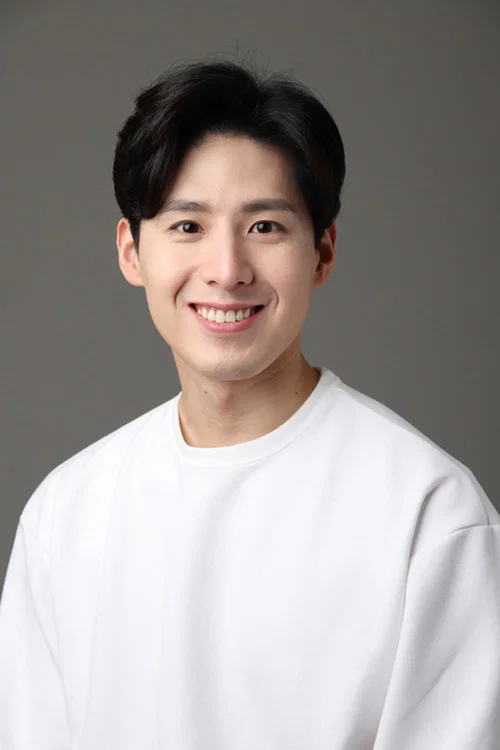 Photo of Ahn Hwi-tae
