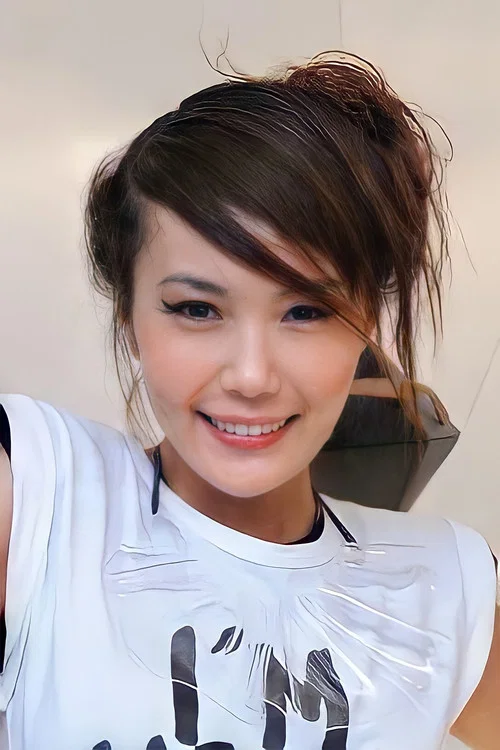 Photo of Helen To