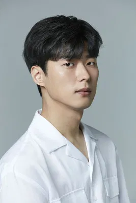 Photo of Ahn Dong-gu