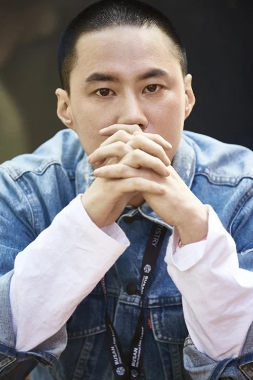Photo of Lee Hwan