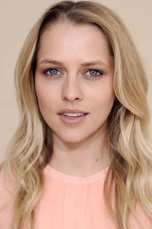 Photo of Teresa Palmer