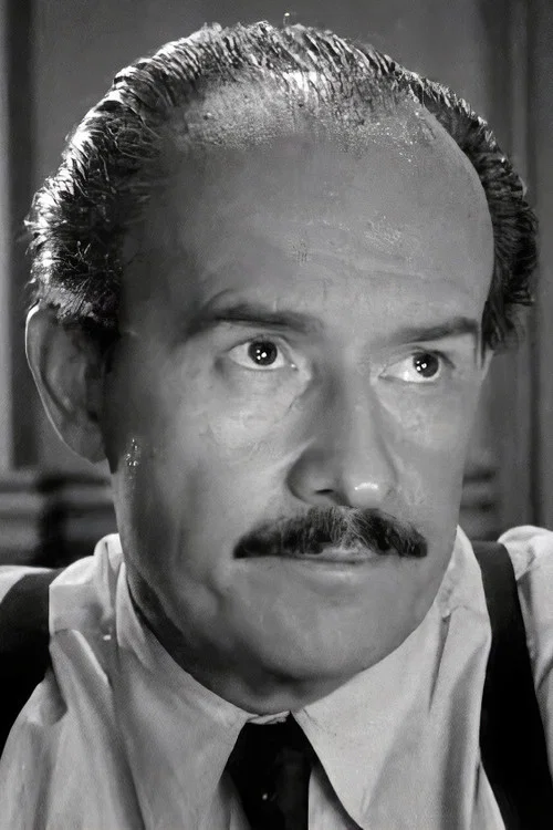 Photo of George Voskovec