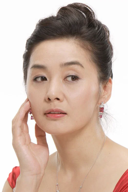 Photo of Lee Eung-kyung