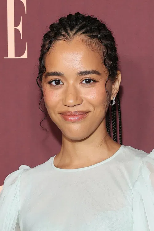 Photo of Jasmin Savoy Brown