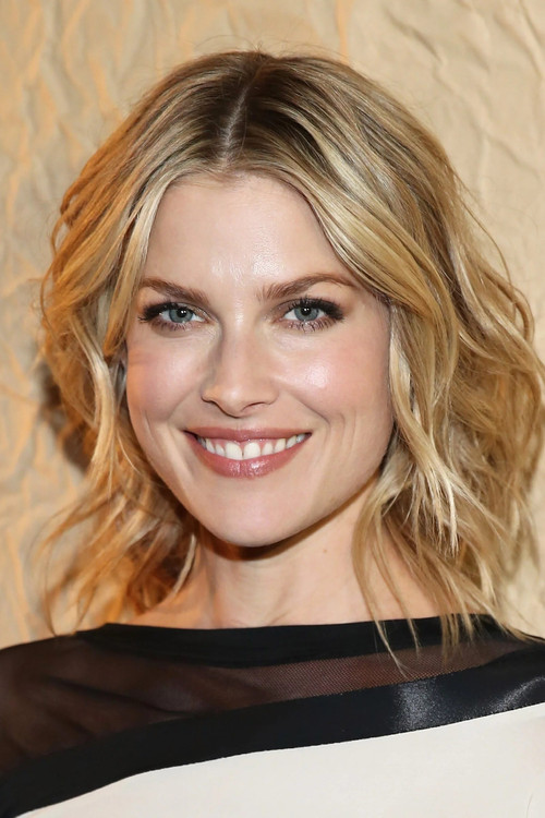 Photo of Ali Larter