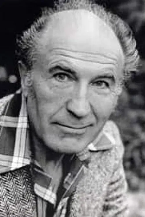 Photo of Barry Morse