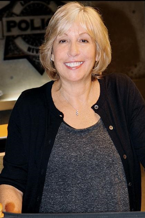 Photo of Carol Mendelsohn