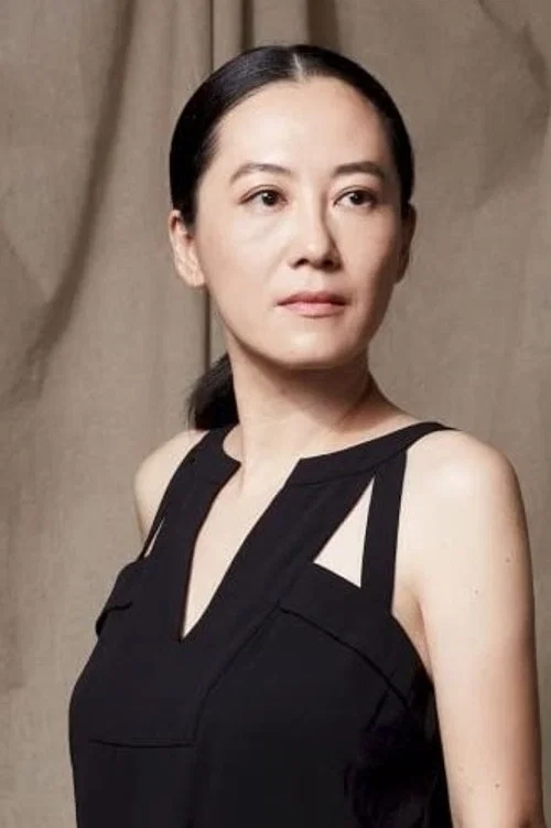 Photo of Robin Lee