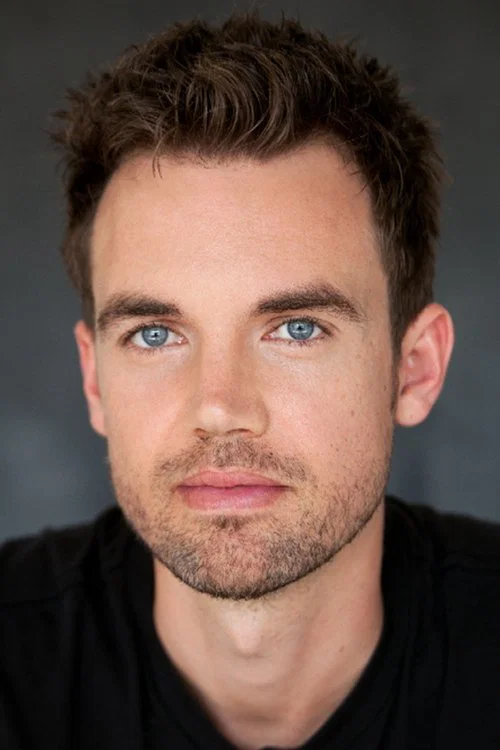 Photo of Tyler Hilton