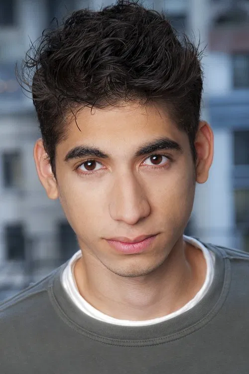 Photo of Alexander Flores
