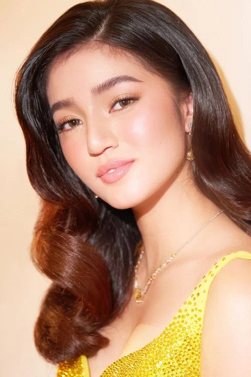 Photo of Belle Mariano
