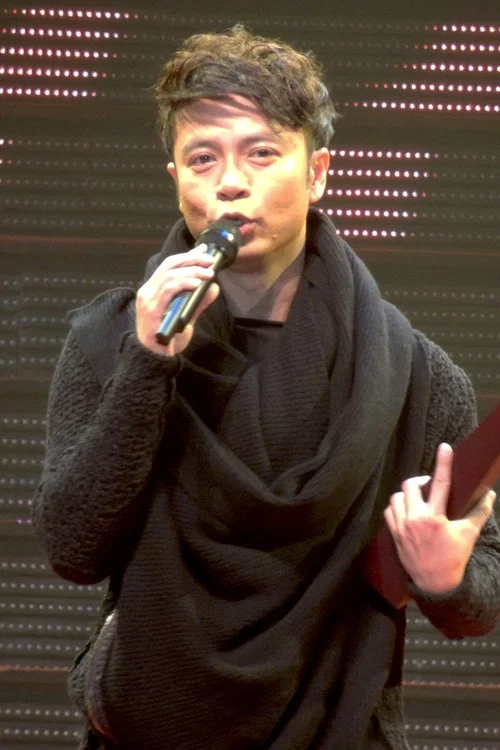 Photo of Hacken Lee