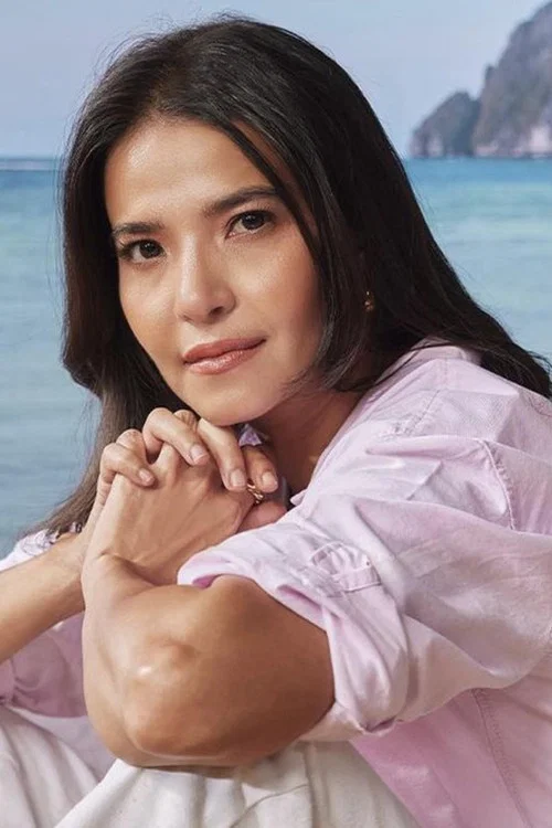 Photo of Alessandra de Rossi