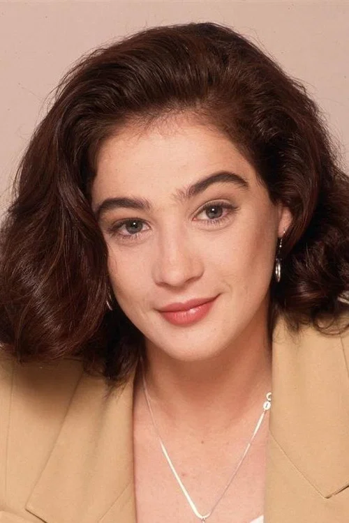 Photo of Moira Kelly