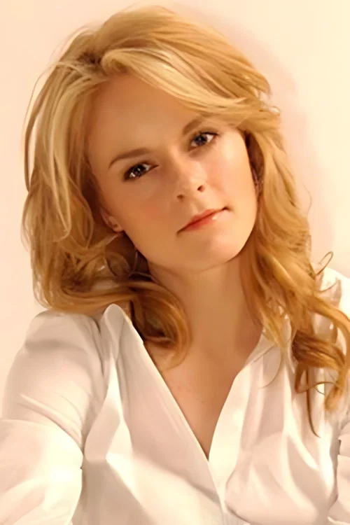 Photo of Corinna Chamberlain