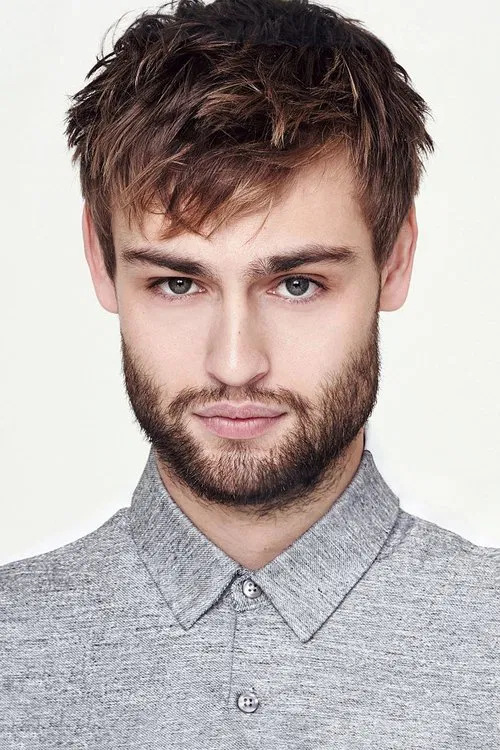 Photo of Douglas Booth