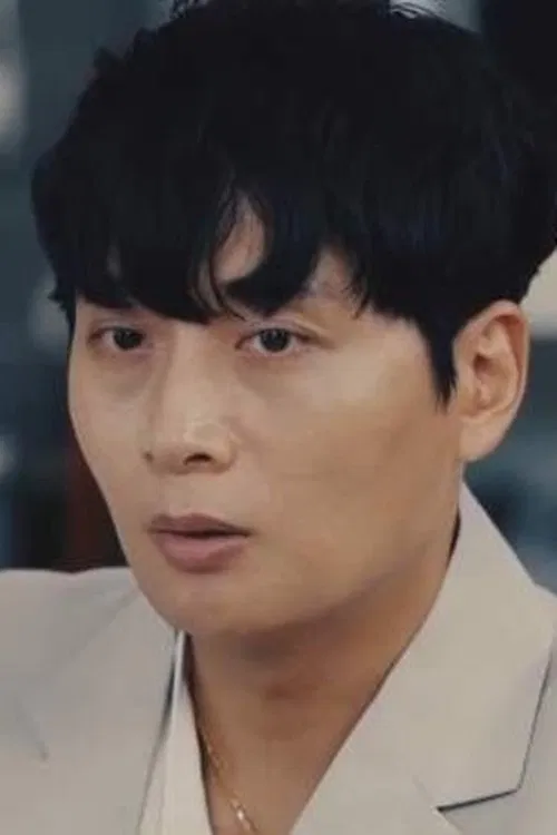 Photo of Kang Min-woo