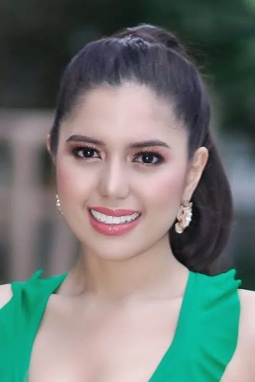 Photo of Isabelle De Leon