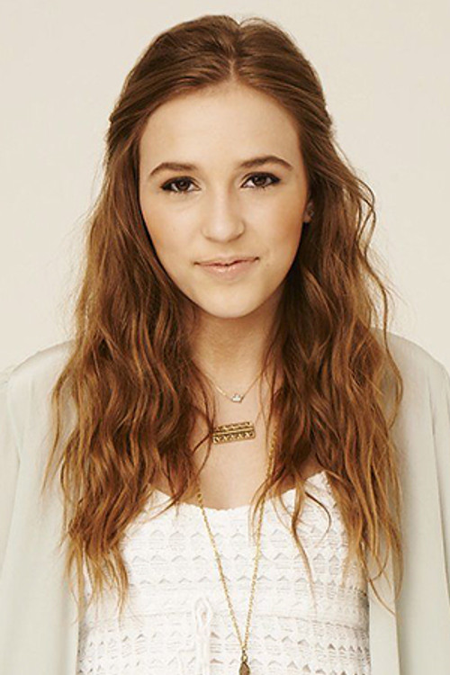 Photo of Lennon Stella