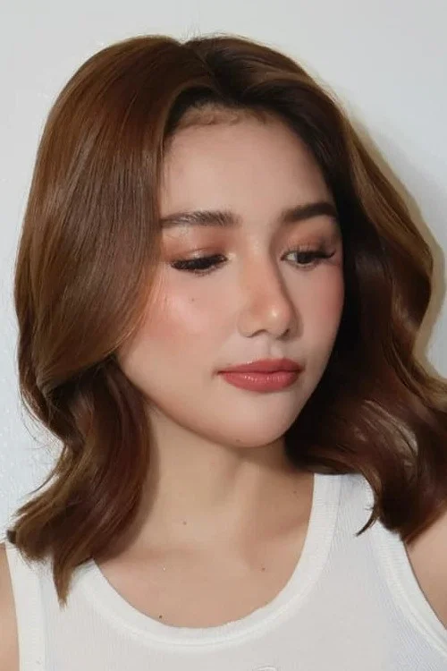 Photo of Faye Lorenzo