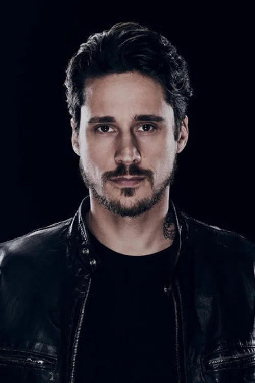 Photo of Peter Gadiot