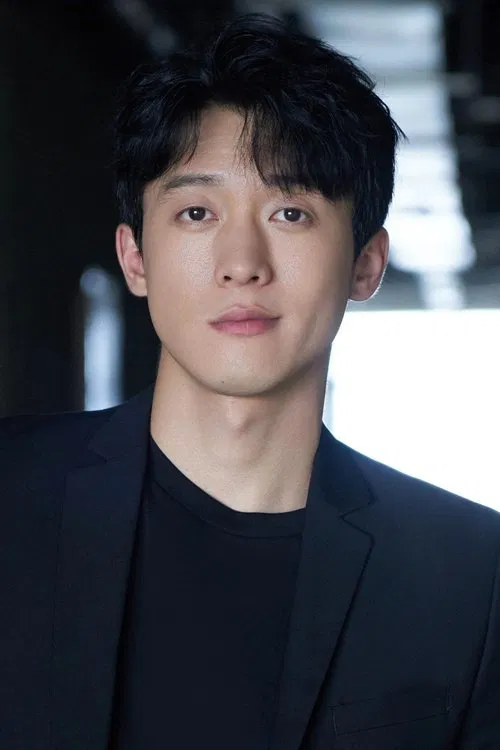 Photo of Hou Wenyuan