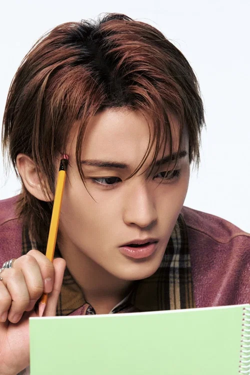 Photo of Mark Lee