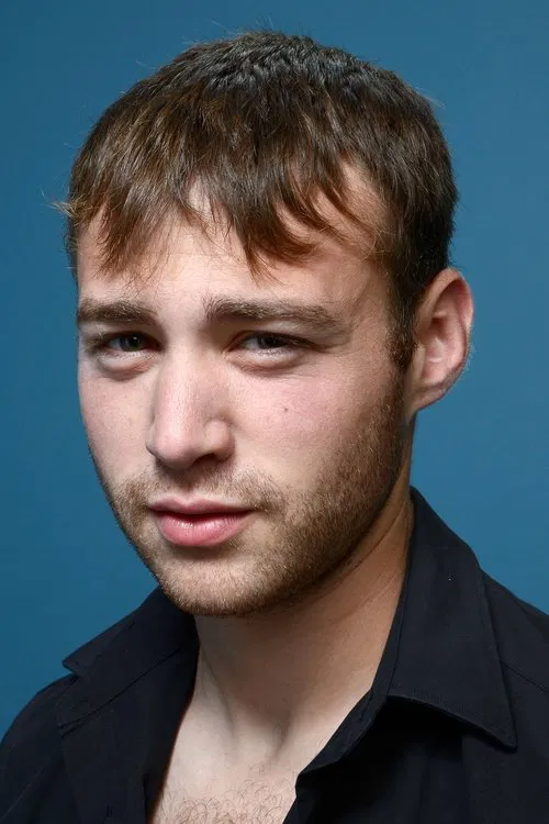 Photo of Emory Cohen