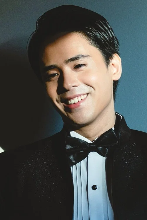 Photo of Shaun Salvador