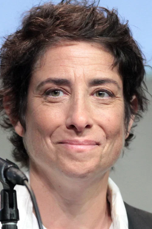 Photo of Carolyn Strauss