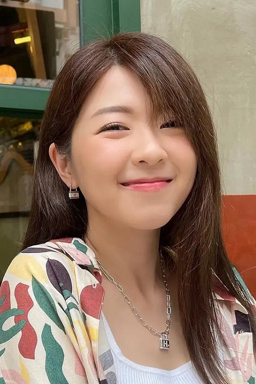 Photo of Hillary Lau