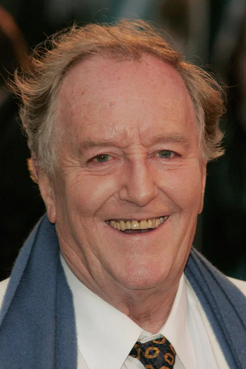 Photo of Robert Hardy