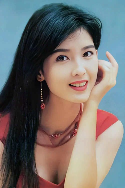 Photo of Vivian Chow