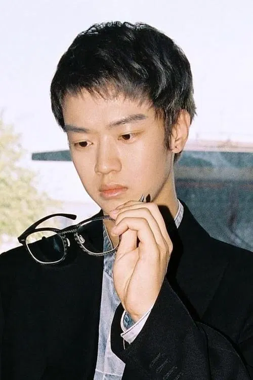 Photo of Roy Wang