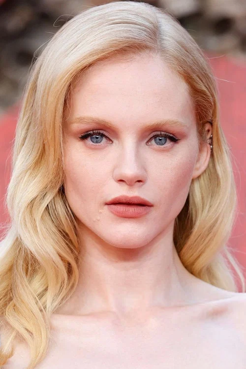 Photo of Emma Laird