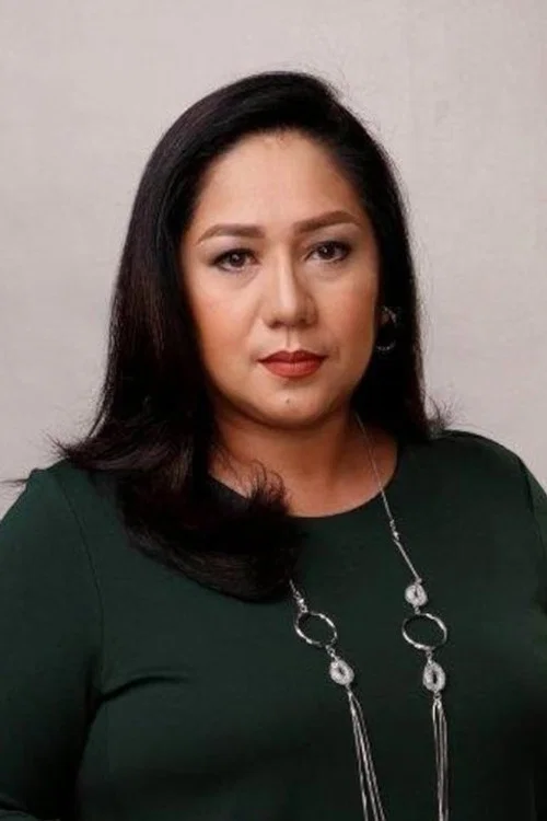 Photo of Shyr Valdez