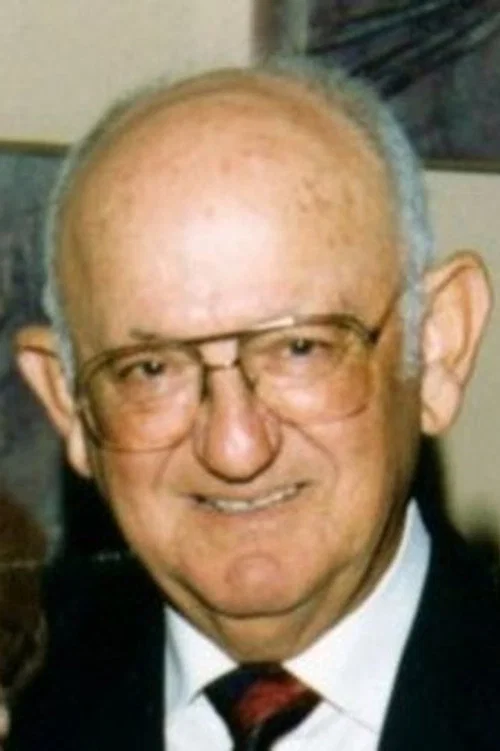 Photo of Earle Hagen