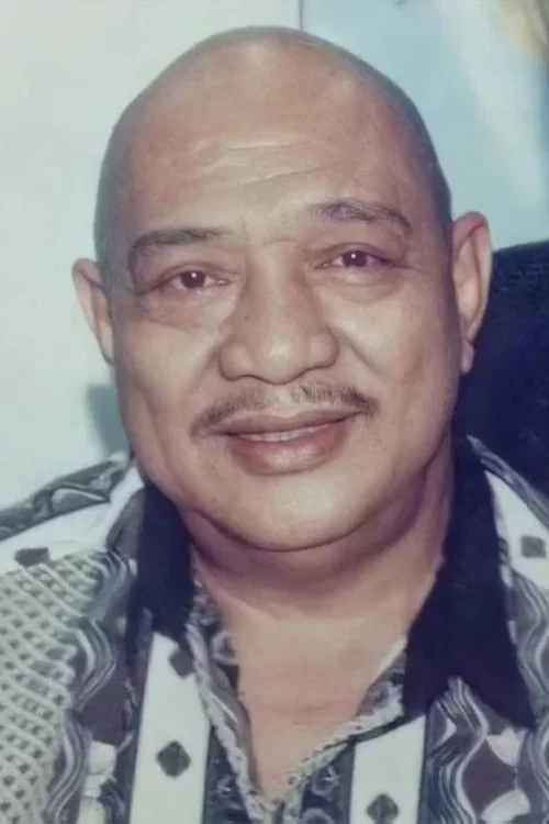 Photo of Larry Silva